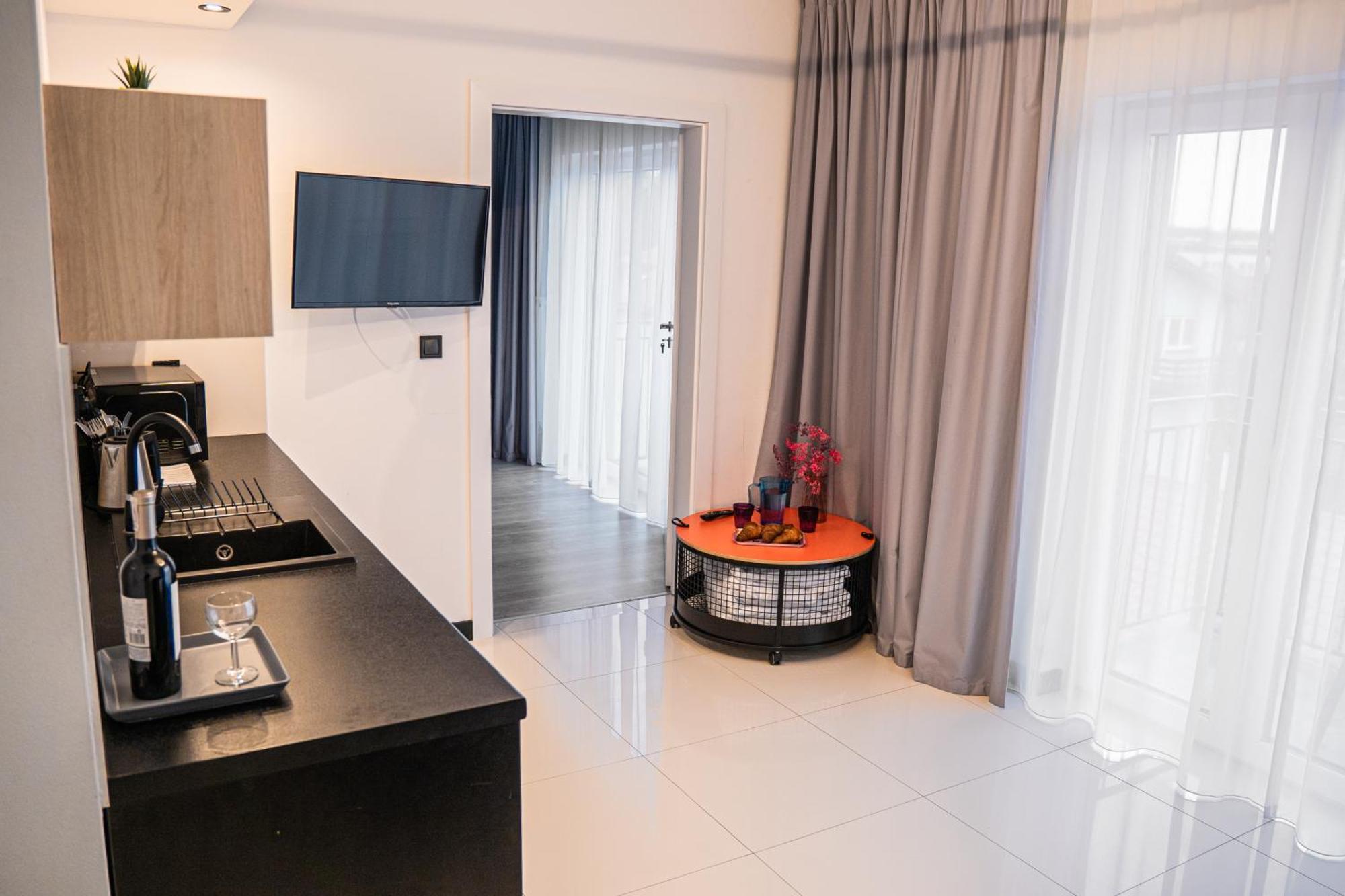 Ind.U Apartamenty Kolobrzeg Luaran gambar